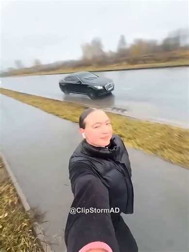 Everyone Got Splashed… Except Him 😳