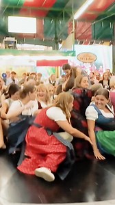 Wild Spin Devil's Wheel Fun Ride #DevilsWheelWild #Oktoberfest #Teufelsrad | Devils Wheel Oktoberfest Fans