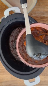 Advertisement with Bisto and Paxo: Make steak pie the easy way:...