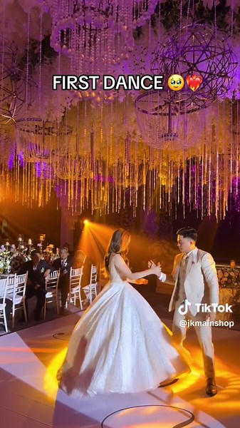 Viral First Dance Video: Bride and Groom | Wedding TikTok