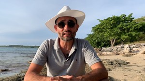 77K views · 857 reactions | Forex? Non ti racconterò la "Rava e la Fava" ... Ti darò le Prove. Ti mostrerò tonnellate di PIPS passare davanti ai tuoi occhi increduli ... ... e finalmente diventerai credente. Fai il Giro del Mondo e Trada insieme a me. Ti aspetto. Maxx. PS: Diventa il Boss del tuo Tempo, grazie al Trading Online. | Maxx Mereghetti | Facebook