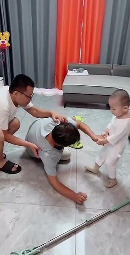 The heartwarming baby makes us understand what intergenerational love is