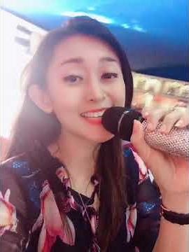 Yi Dong de Xin 《驿动的心》 【 Live Performance 】- Helen Huang // Lagu Mandarin Lirik Terjemahan