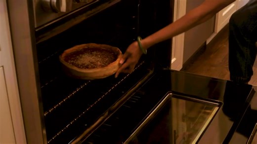 You don’t need to live in Chicago to eat like a Chicagoan. We ship our legendary Giordano’s deep dish nationwide—straight from our ovens to your door. | Giordano's Pizza