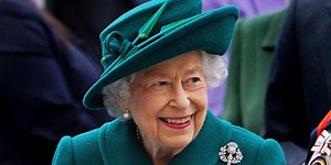 Queen Elizabeth Has Been Told to Stop Drinking, Report Claims