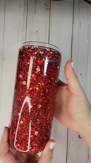 Vaso de Navidad Doble Pared con Brillo Envíame un mensaje para pedir tu vaso personalizado! Ready to ship ✈️ -Red Light District @sparklesloth #snowglobetumbler #snowglobe #uvcupwraps #glitter #cup #tumblersoftiktok #vasodoblepared #brillos #fyp #fy #tutorial