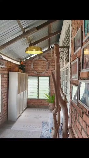 Pintu tikar kubur part tutorial 😁 Alor.. simple je pun tapi nak gak berjemaah buatnya. Alon2 Ben kelakon Bak Kata org Europe 😝 Bila dah siap gini Kan mula la nampak nak nambah area tepi la, atas la.. Nak letak para penyapu, eh memacam la lagi nak diletak kononnya. Tu konon.. ntah Bila buatnya tak tau la lagi 😅 Semoga diberikan Nikmat kelapangan masa, kesihatan yang baik untuk Kita semua aamiin ❤️ #pintukabinet #pintutikarkubur #kualapilahnegerisembilan #houseofartkualapilah #rumahgaleri #rust