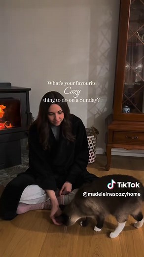 The Sunday Cozy Diaries What’s your favourite cozy thing to do on a Sunday? 🕯️✨🍁🫖💕 | #cozy #cozyhome #cozyathome #cozycottage #cosy #cottagecoreaesthetic #cozycore #cozyvibes #cottagecore #cozykitchen #cozyweekend #cozytok #thesundaycozydiaries