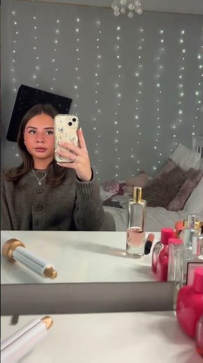 Bedroom Vibes: Mirror Selfie Time#mirrorselfie #bedroomdecor #selfietime #roomvibes