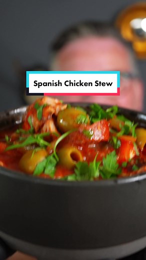 Delicious Slow Cooker Spanish Chicken Stew Recipe