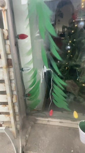 Loved doing the pink Christmas windows today for true grit coffee | Tonya Carruth