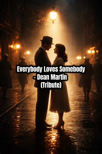 🎵 Everybody Loves Somebody — Dean Martin (Tribute) “Everybody Loves Somebody” is one of the most iconic romantic songs performed by the legendary Dean Martin, an emblematic voice of the golden age of crooner jazz pop. This Tribute clip with static images brings back classic charm through a cinematic visual presentation that transforms each lyric into a nostalgic film scene. The retro realistic atmosphere, warm streetlamp lighting, and aesthetics inspired by 1940s cinematography amplify the song