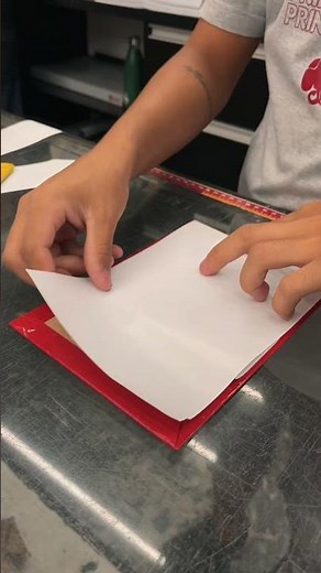 Como Produzimos Cadernos e Agendas Personalizadas: Arte, Encadernação e Acabamento | Gráfica Print C