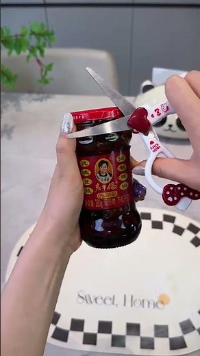 Smart Bottle Opener – Safe & Easy for Everyone! 🧴✨
