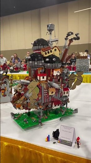 Lego Howls moving castle moc at Brickslopes!