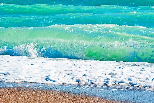 Seafoam Green Color - How to Use and Mix a Soft Aquatic Green