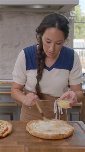 A Joanna Gaines-style pizza night starts with homemade dough and features tons of flavorful toppings, including creamy ricotta, prosciutto and arugula 😋🍕 Tune in to #MagnoliaTable @ 11a|10c for the recipe! | Food Network