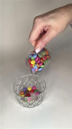 Crisp clinks + Smarties pour ASMR