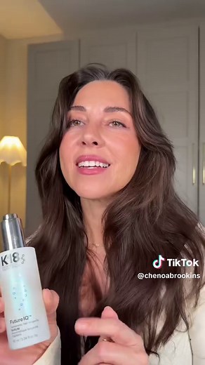 the secret is out 🤫 and I am SO impressed with this one! I’ve been secretly testing @K18 Hair ’s FutureIQ Biomimetic Hair Longevity Serum for the past 90 days, and just wow! as a hairstylist of 20 years, I’ve always believed that taking care of your scalp is an important part of your haircare🧖🏼‍♀️ FutureIQ is designed to address multiple signs of premature hair aging, including thinning, shedding, graying and scalp aging🤌🏼✨ I’ll be continuing my 180-day journey, so stay tuned! 👀 Find it at
