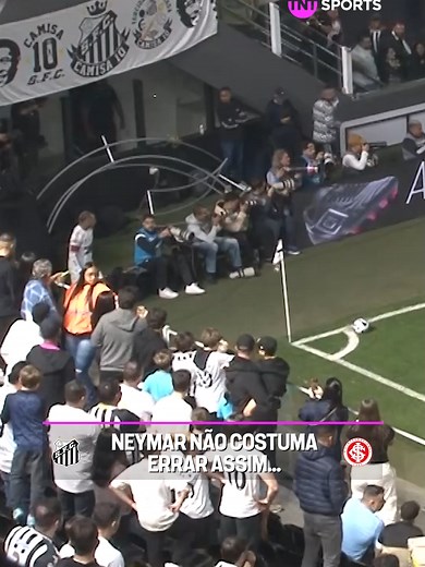 Escanteio Incrível do Neymar no Brasileirão