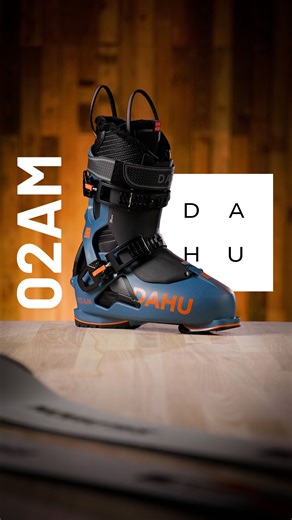 From lifts to lounge! ❄️⛷️ Dahu’s incredibly innovative two-part modular ski boot design combines a high-performance, rigid outer shell with a removable Cambium inner boot that doubles as a full-on apres shoe. On top of this, they feature a nifty easy-entry Corsair system to make getting in and out easier than ever! 🤯 Max power on the slopes, max comfort off the slopes, these hybrid boots live for big days. Image: @skidahuworldwide #fortheexperience | Absolute Snow
