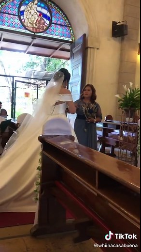 Charming Wedding Ceremony in a Beautiful Church