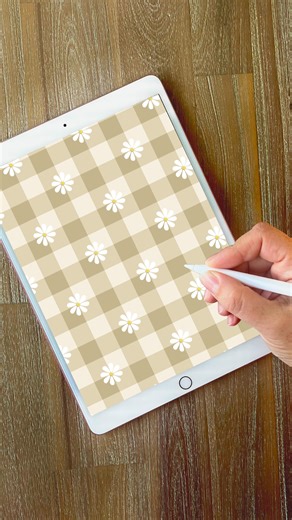 The Irish Crafter on Instagram: "I’m making these little daisy patterns into a Spoonflower collection and I’m VERY excited to get some samples 😍 For anyone wondering, I’m using the Paperlike screen protector and pencil tips , (They’re linked in my bio if you want to check them out for yourself 🔗) #procreateforbeginners #digitaldrawing #paperlikepartner #procreatetips #pattern"