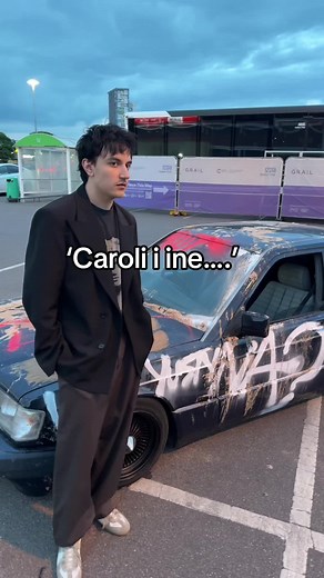 'Caroli i ine...' - New Music Performance by Caroline
