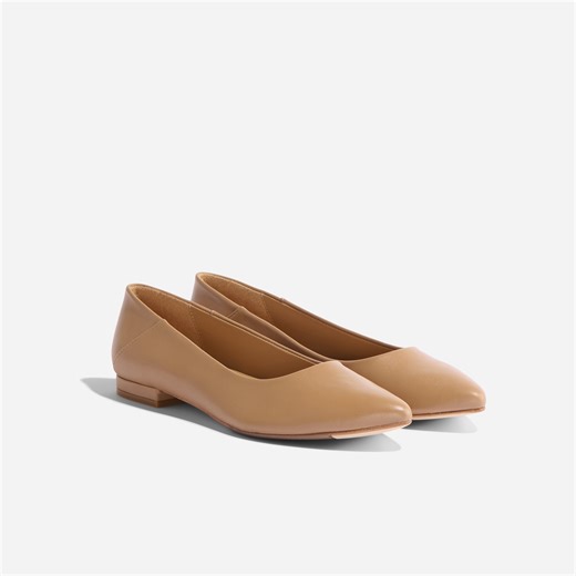 fina-pointed-toe-flat-almond