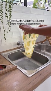 Washing your beeswax wrap is really simple: 1. Use cold, soapy water and do a rinse clean. 2. Leave to drip-dry on the dish rack. 3. That’s it 👏 . . #funkyouma #beeswaxwraps #foodie #noplastic #environment #proudlysouthafrican #local | Funky Ouma