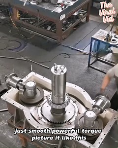 Why 3 Gears Are Better Than 1 – The Genius of the Three Ring Reducer | The Viral Vid