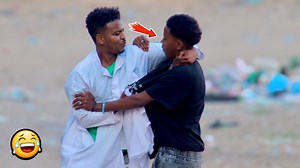 2.2M views · 93K reactions | Waxaan Kaasoo Baxsaday Isbitaalka Dadka Waalan | Very Funny Public Prank | kamera Şakası | Abdullahi Akanuu | Facebook