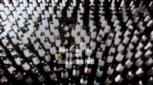 🎼 **ESTRENO** Así da inicio el documental «¡Tócala otra vez! En busca de los loops», en el que la directora Anne-Kathrin Peitz reflexiona sobre la repetición como recurso musical en la historia de la música. Junto a especialistas que analizan la cuestión, diversos conjuntos y artistas interpretan algunas afamadas obras en las que la repetición supone su base esencial. Disfrútalo sintonizando nuestro canal. 📺 Sintonízanos: 🇦🇷 Cablevisión 503 | 🇧🇴 Tigo 881 | 🇨🇱 Zapping 136 | 🇨🇴 Tigo-UNE 