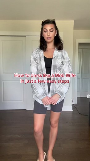 How to dress like a mob wife (in the style of how to dress like you’re from the lower east side) yes this is satire (kind of) use this sound to show me your mob wife style! #mobwife #mobwives #italiangirl #italianamerican #italianamericansbelike #fashiontiktok #mobwifewinter #fyp