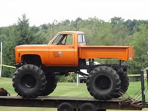 The BIG TRUCK Mud Bog MOVIE! at Walts Mud Bog