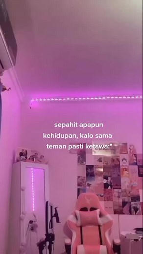 Cozy Pink Room Setup for Gaming and Relaxation