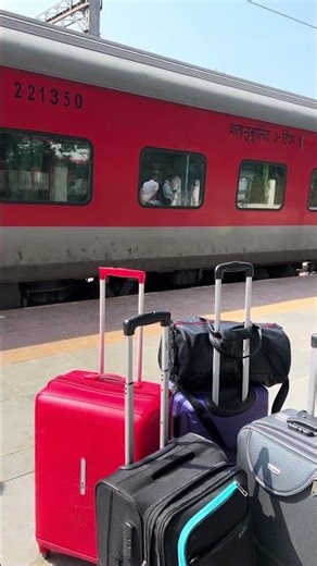 Train Status Whatsapp | Railway station 🚉 | #viral #train #shorts #shortvideo #railwaystation