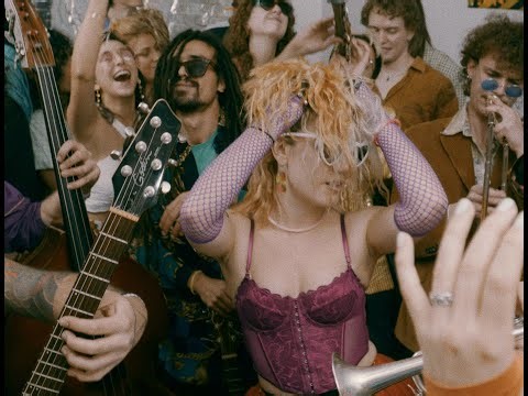 Me & Ms Jacobs - MOVE (Official Video)