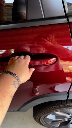 Meet the Oobr by Clek 🚙 The booster seat that’s as stylish as it is safe 🫶 With a rigid-LATCH system for rock-solid installation, energy-aborbing foam layers for advanced protection and a recline feature for added comfort. The Oobr makes every ride safer and comfier for your big kid. 😎 www.albeebaby.com #fyp #clek #carseat #boosterseat @clekinc | albee baby