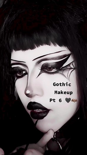 Tutorial de Maquillaje Gótico Parte 6: Estilo y Técnicas