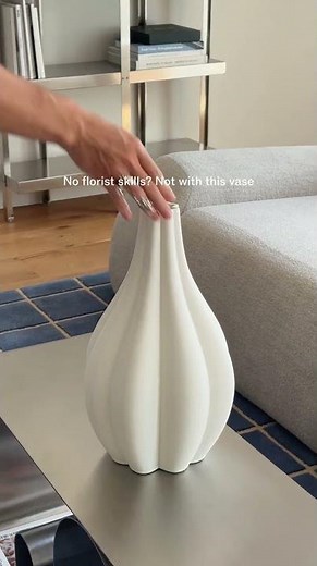 The 3D printed porcelain vase your home deserves ✨