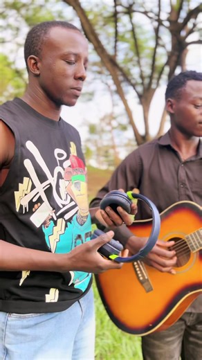 Unique Acoustic Cover of Simon Strings' Story