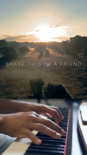 Embrace Today 🎹😌 | Max Emanuel