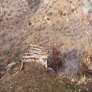 4.7K views · 129 reactions | Easy shelter construction with a tarpaulin tent on the edge of the cliff ,snowstorm, survival | Solo Camp | Facebook