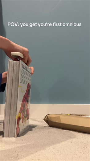 My first ever omnibus is Flash by Geoff Johns omnibus 1 #fyp #comic #flash #ncbd #viral