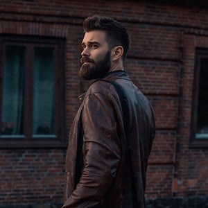 The 18 Best Men’s Hairstyles to Try in 2025 [Updated] % %