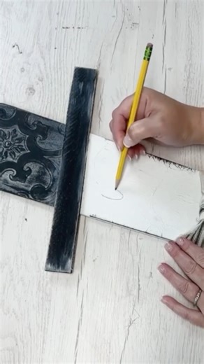 ⛄️ Extended Tutorial linked in comments- Ceiling Fan Blade Snowman Craft #christmascrafts | Hammons Nest