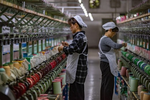 China Registers Worst Investment Decline in Years as Slowdown Continues