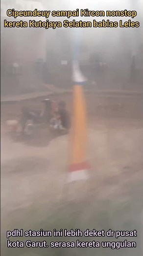 seperti kereta unggulan, gk berhenti di Leles #garutpride #stasiunleles #daop2bandung #trainshots