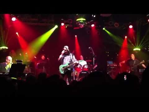 Todd Rundgren's Utopia - Utopia Theme (2011 Reunion) [HD]